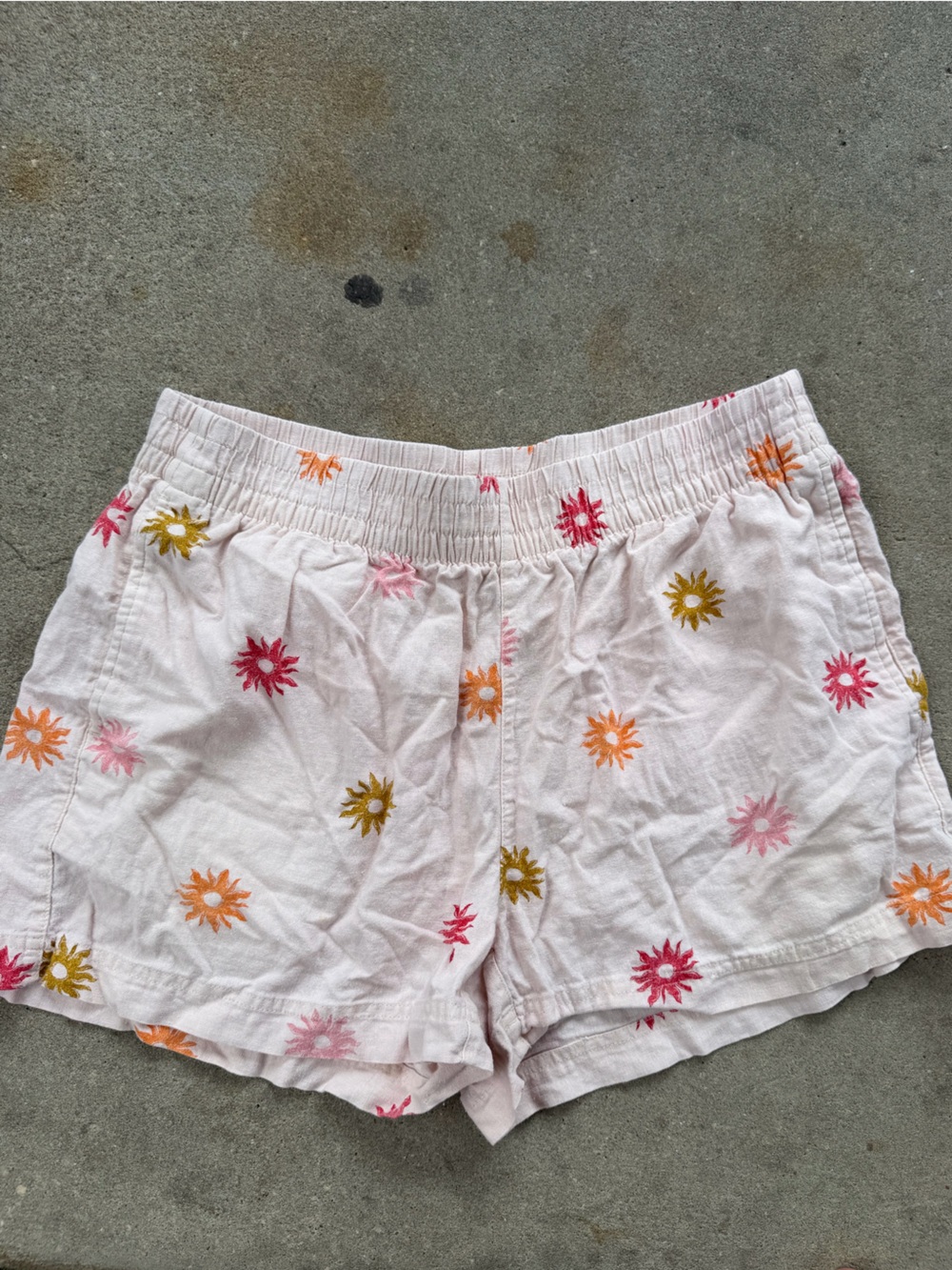 Old Navy Pale Pink Embroidered Sun shorts